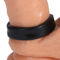 "O" BLACK